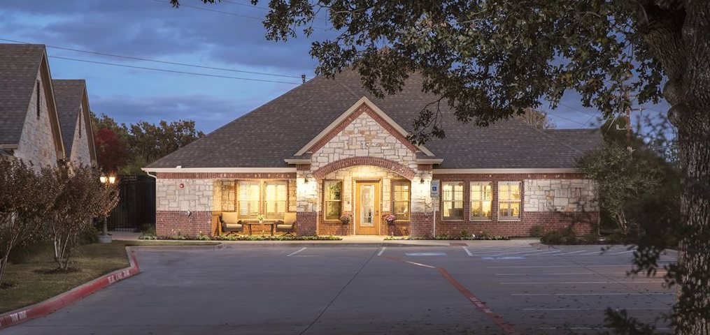 Mustang Creek Estates - Keller, exterior night